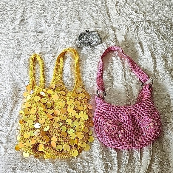 3 Piece: Yellow Purse, Pink Purse, and Silver Chain Purse. Prefect for Girls - Picture 1 of 6